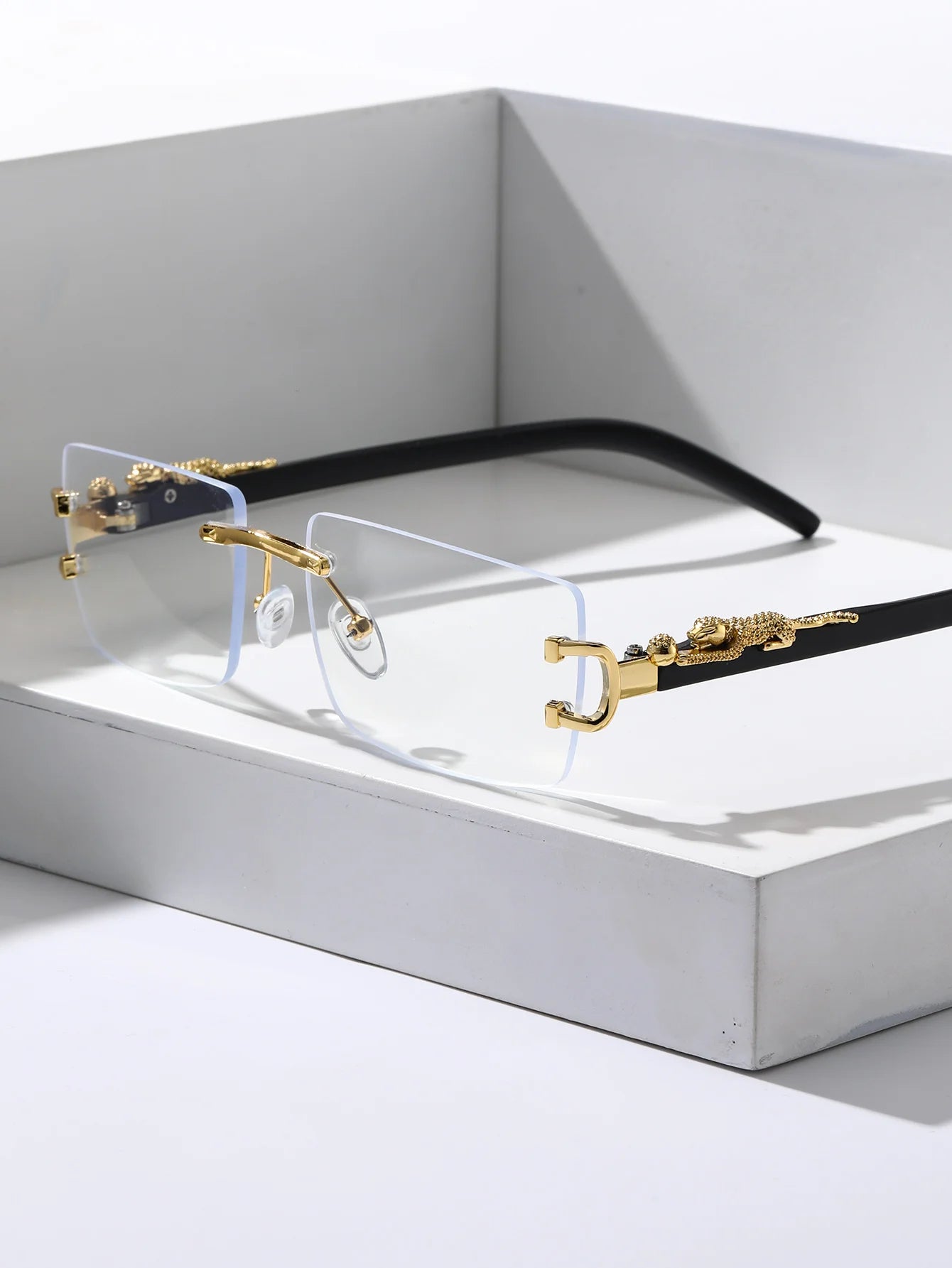 Trendy Frameless Rectangular Sunglasses! 🕶️⬛😎