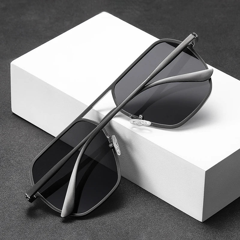 Metal Photochromic Sunglasses for Men Women! 👓🕶️🌞