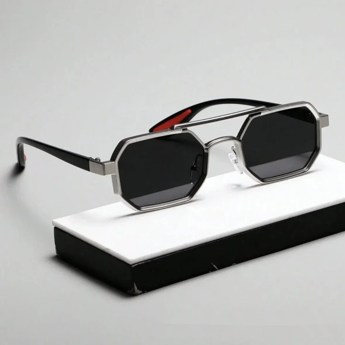 Luxury Metal Sunglasses! 👓🕶️🌞