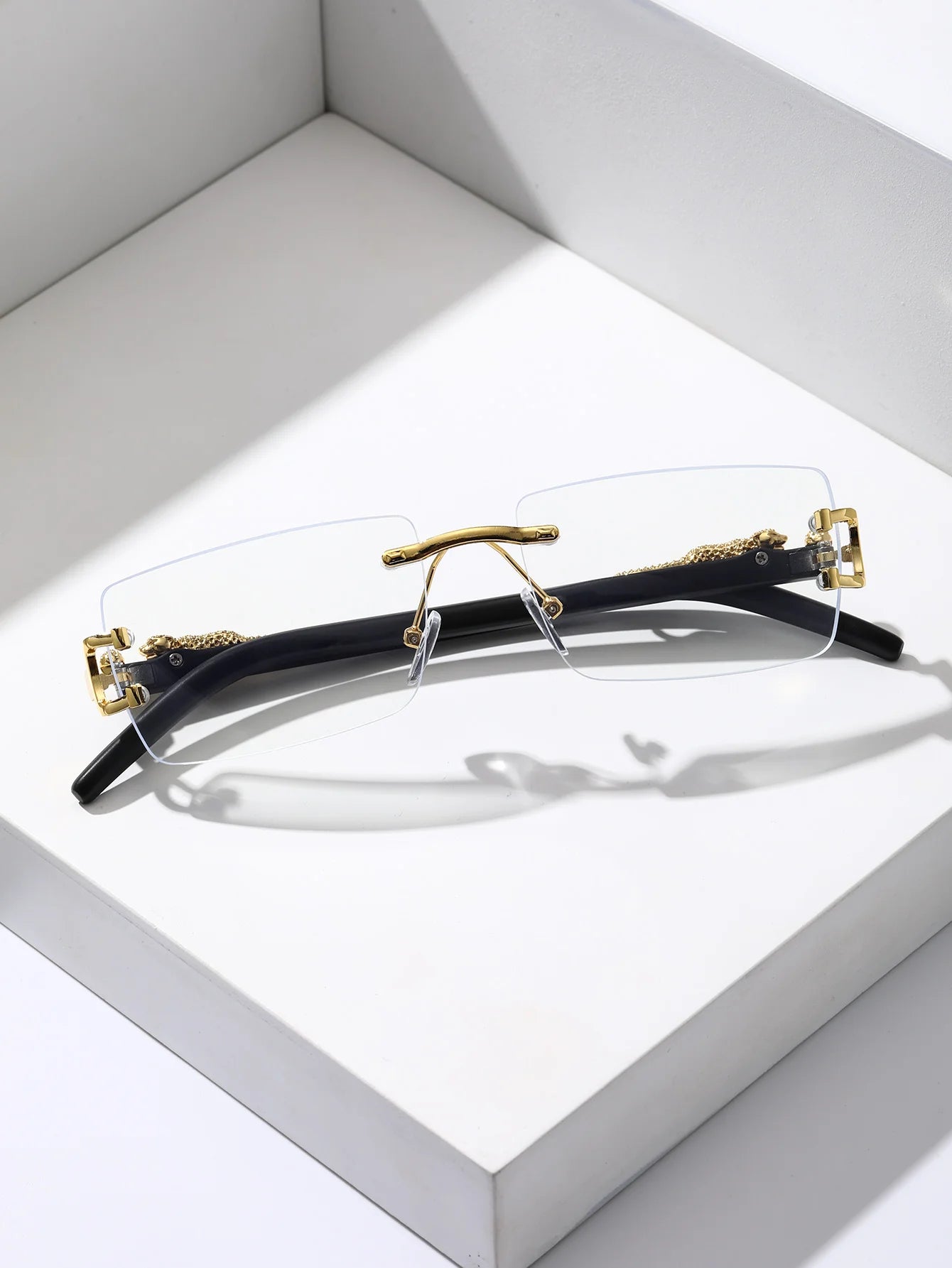 Trendy Frameless Rectangular Sunglasses! 🕶️⬛😎